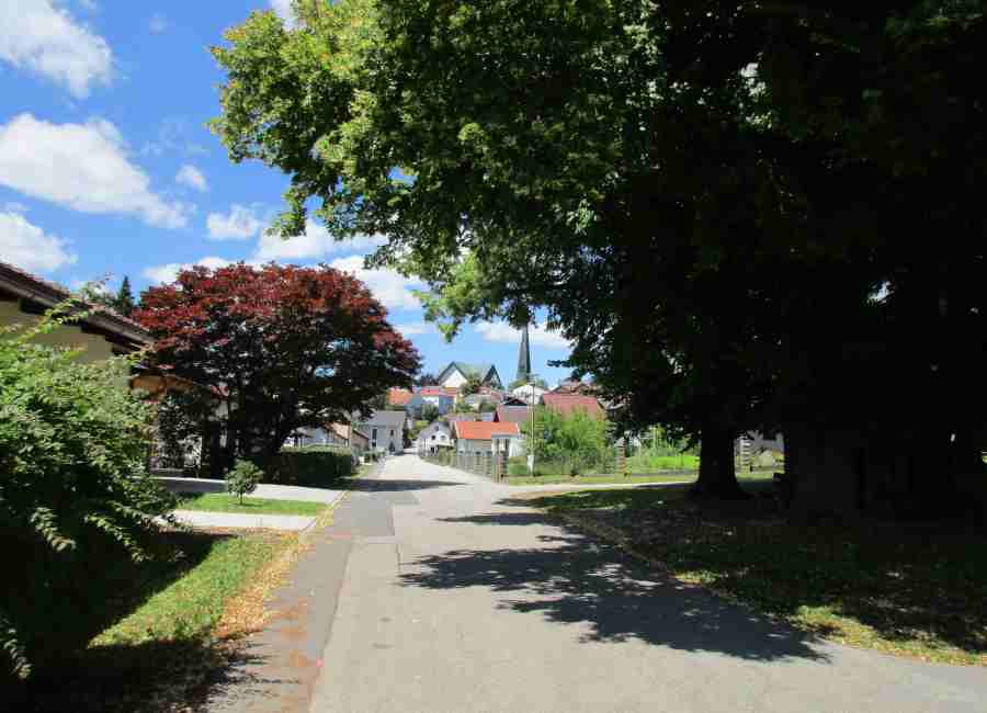 Ein wunderbarer Blick, von der Kohlbauerkapelle die Mühlgasse entlang Richtung Pfarrkirche